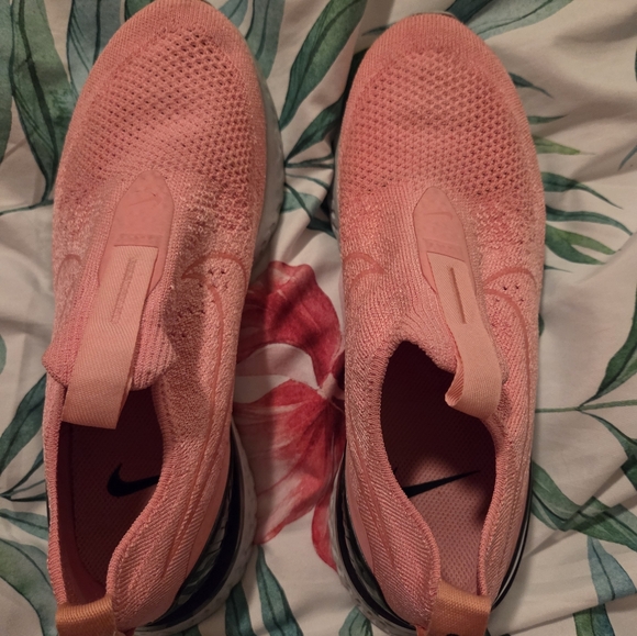 COPY - Nike Epic Phantom React Flyknit 'Bright Melon’ - Picture 12 of 12